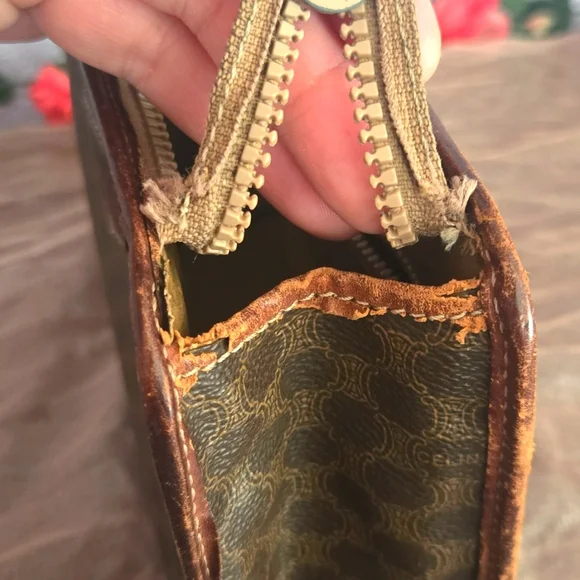 🔥CELINE Macadam Clutch - Picture 5 of 9